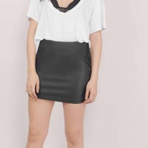 Tobi Drifter Black Lace Up Mini Skirt Tobi